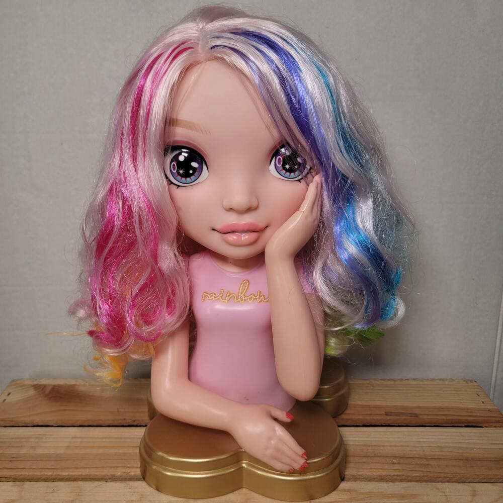 Rainbow High Bella Parker 13-inch Styling Head